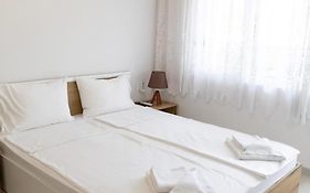 Kris Apartment