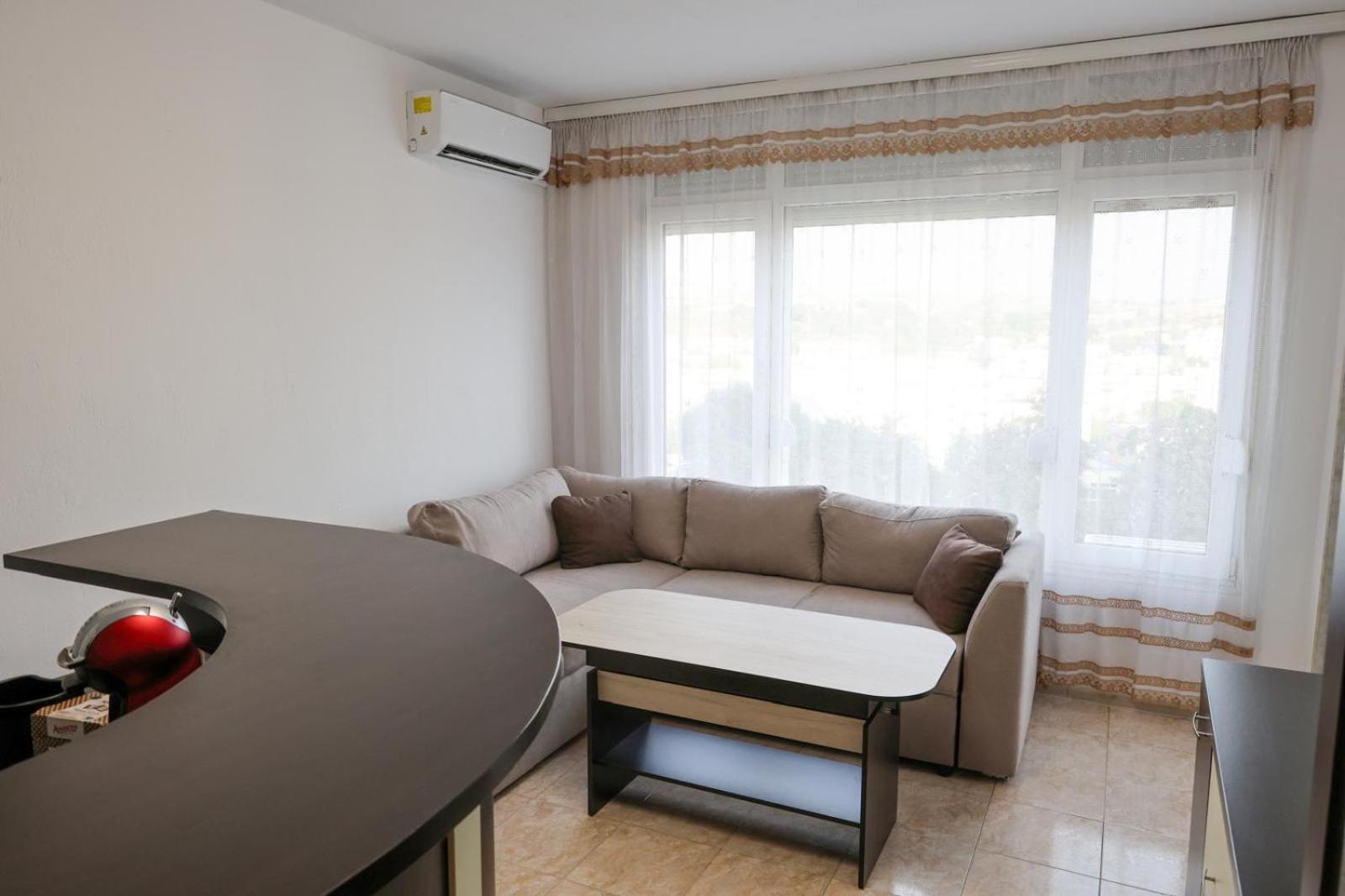 Kris Apartment Сандански Екстериор снимка